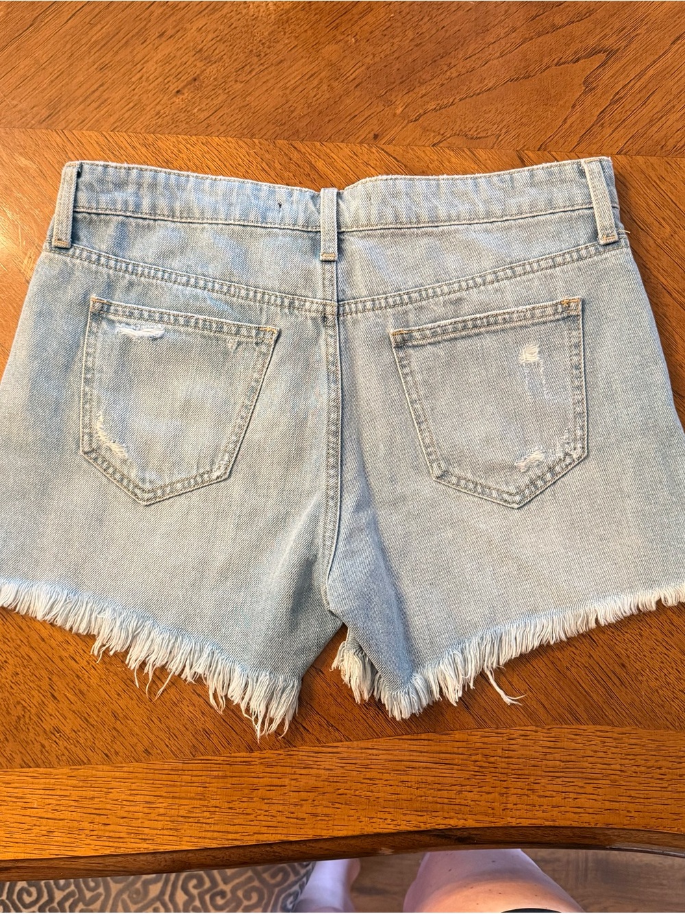 ❤️ Rainbow Rhinestone Jean Shorts - Picture 4 of 7